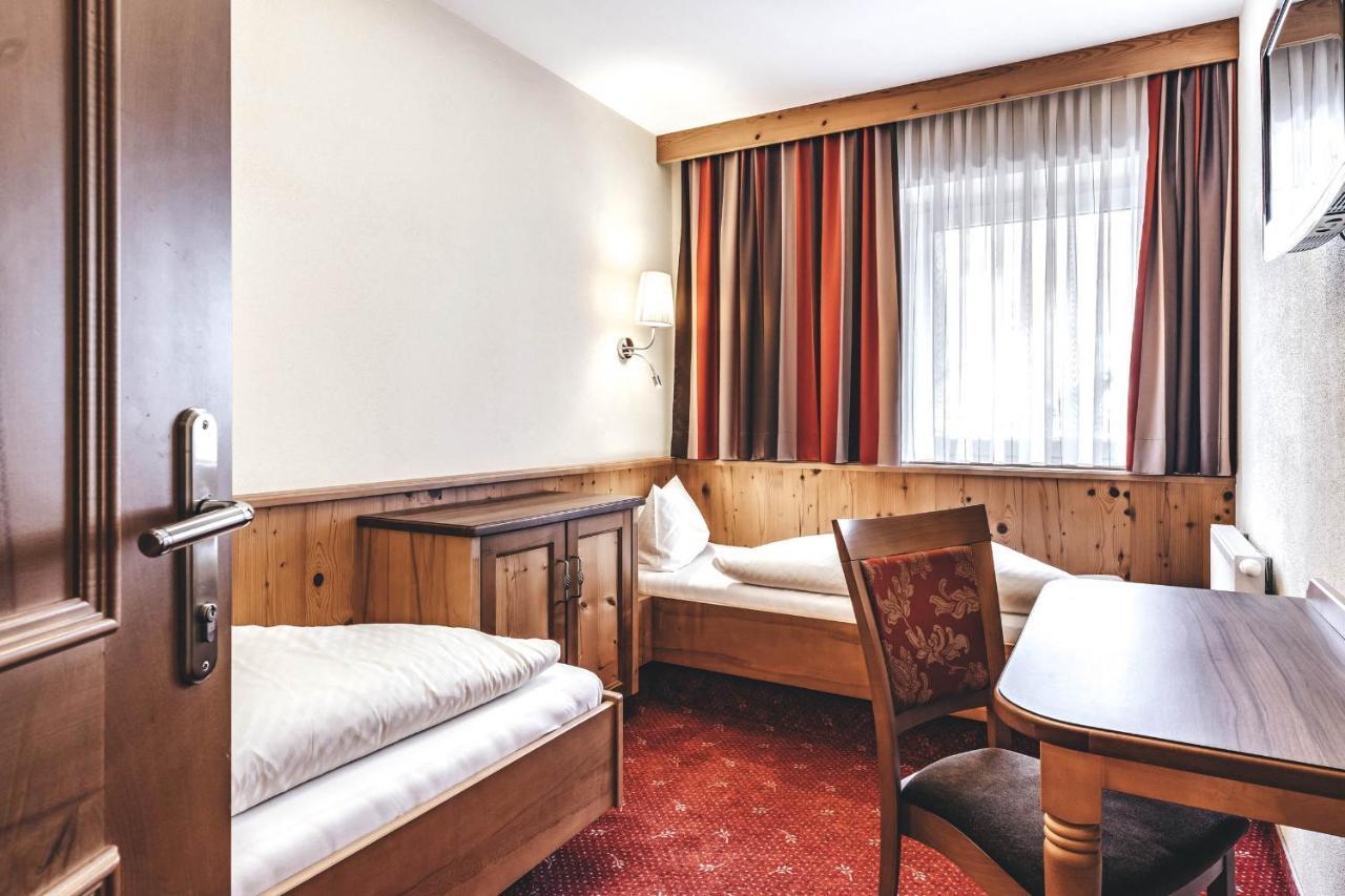 Hotel Rose Mayrhofen Exterior photo
