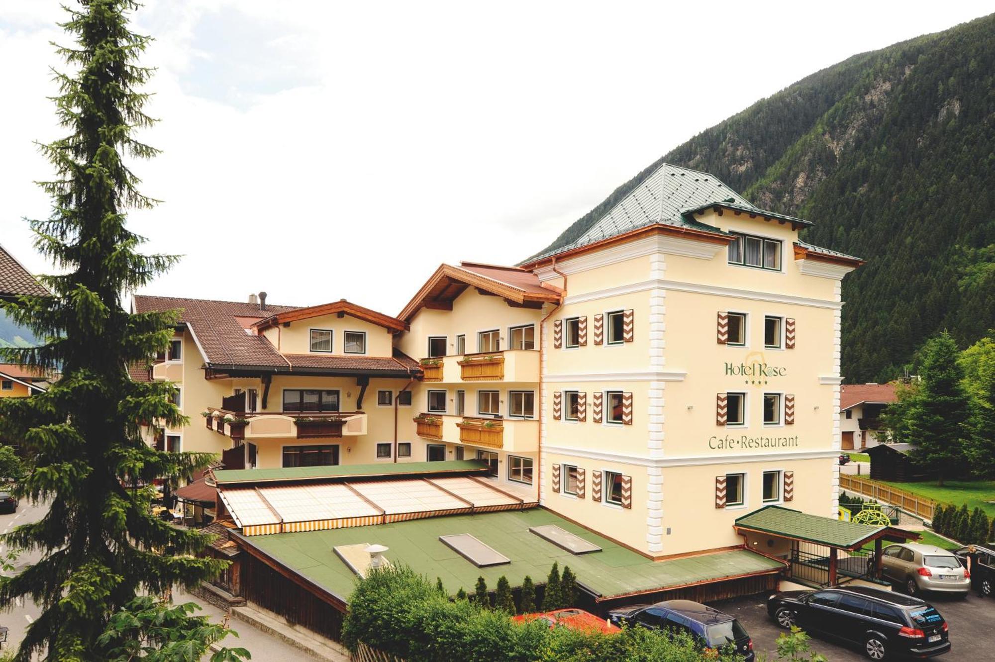 Hotel Rose Mayrhofen Exterior photo
